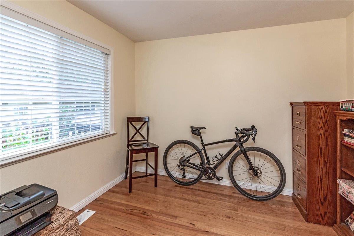 Detail Gallery Image 13 of 48 For 18125 Santa Ana Rd, Los Gatos,  CA 95033 - 3 Beds | 2 Baths