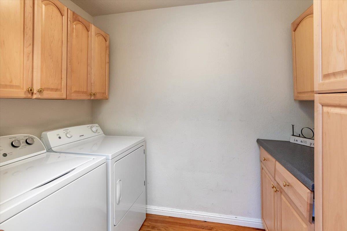 Detail Gallery Image 16 of 48 For 18125 Santa Ana Rd, Los Gatos,  CA 95033 - 3 Beds | 2 Baths