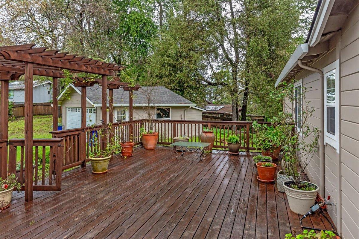 Detail Gallery Image 17 of 48 For 18125 Santa Ana Rd, Los Gatos,  CA 95033 - 3 Beds | 2 Baths