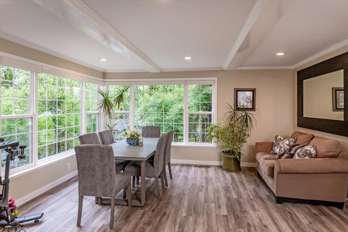 Detail Gallery Image 8 of 48 For 18125 Santa Ana Rd, Los Gatos,  CA 95033 - 3 Beds | 2 Baths
