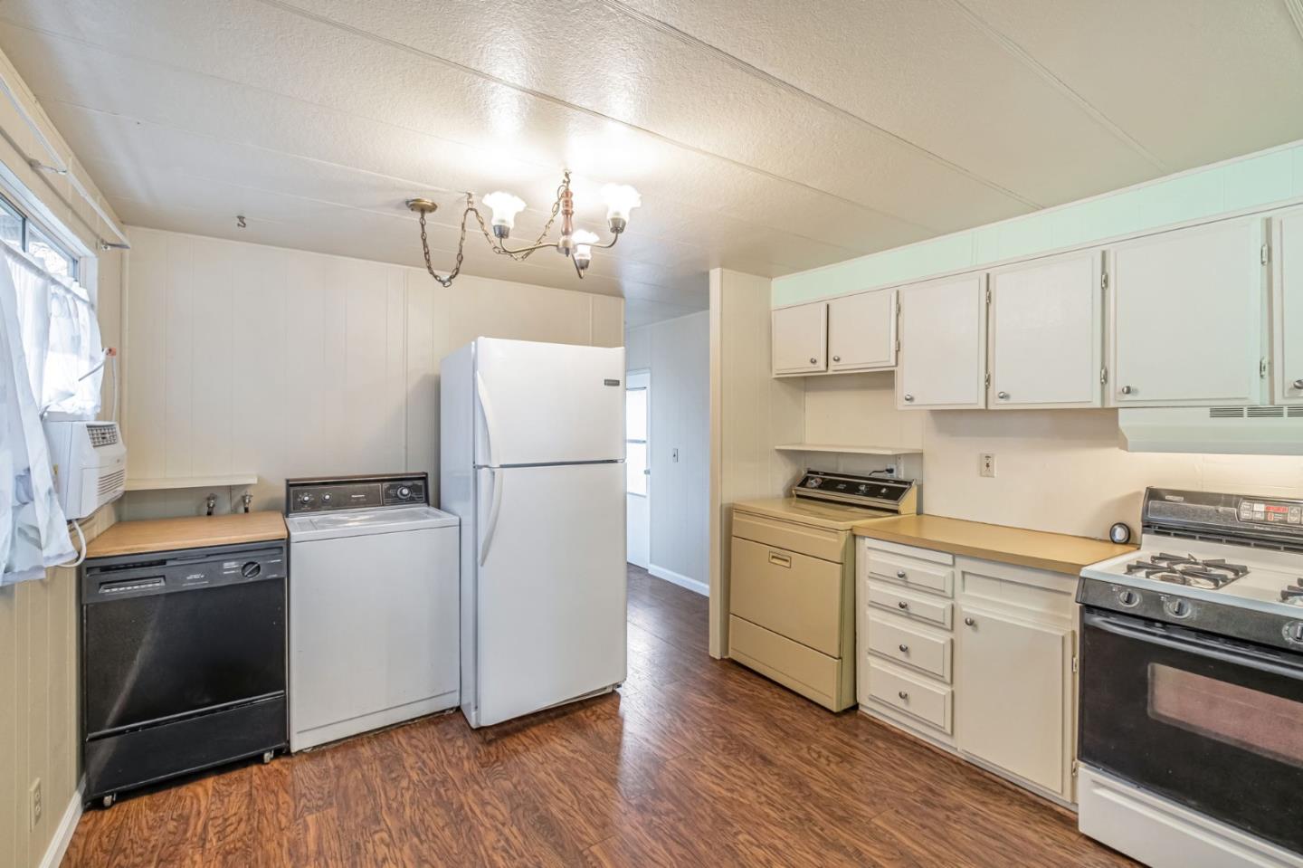 Detail Gallery Image 12 of 25 For 6011 Scotts Valley Dr #6,  Scotts Valley,  CA 95066 - 2 Beds | 1/1 Baths