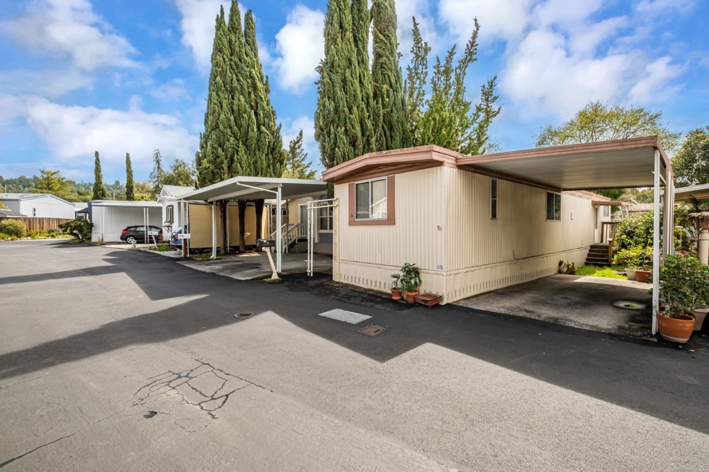 Detail Gallery Image 4 of 25 For 6011 Scotts Valley Dr #6,  Scotts Valley,  CA 95066 - 2 Beds | 1/1 Baths