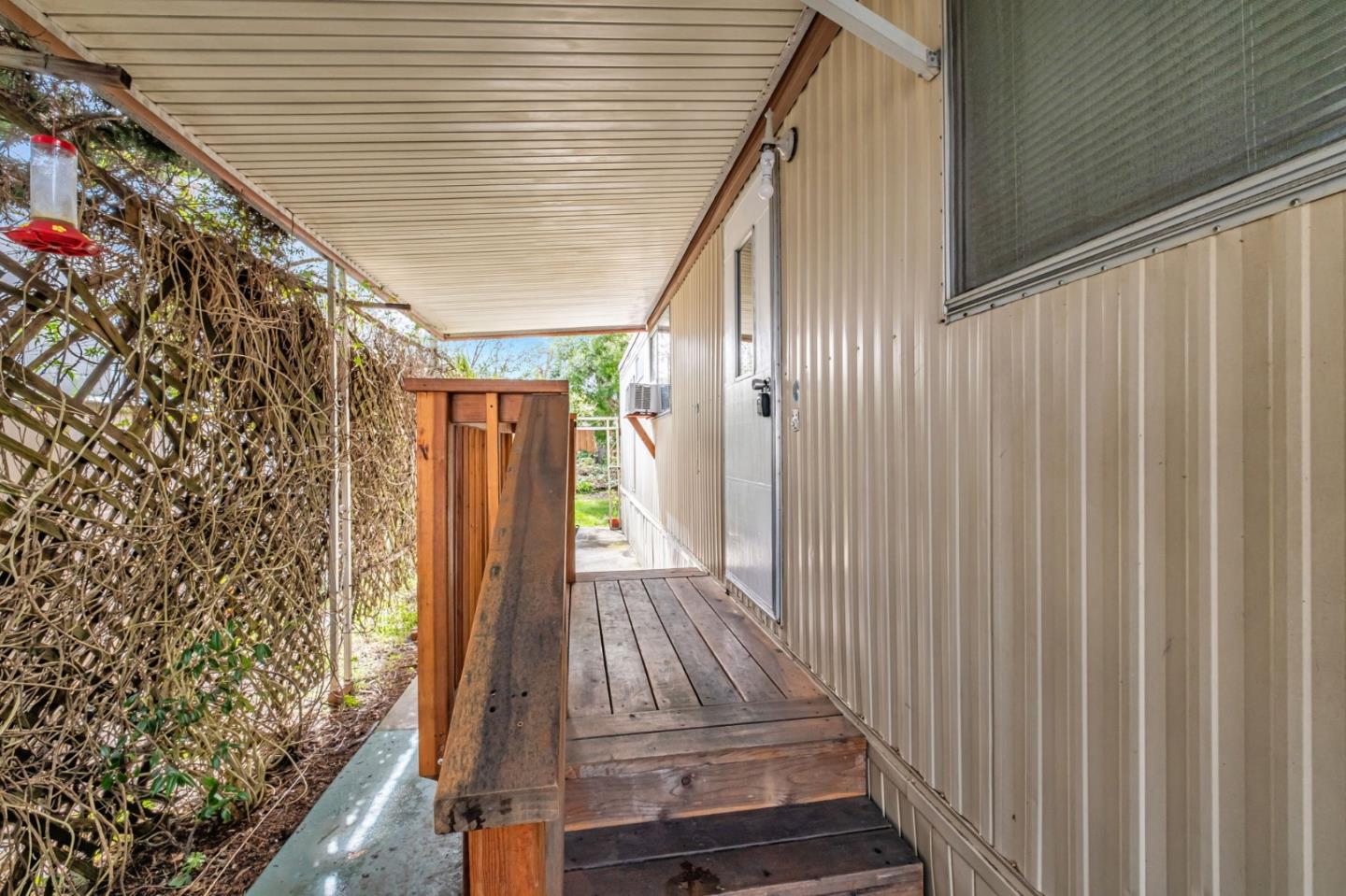 Detail Gallery Image 5 of 25 For 6011 Scotts Valley Dr #6,  Scotts Valley,  CA 95066 - 2 Beds | 1/1 Baths