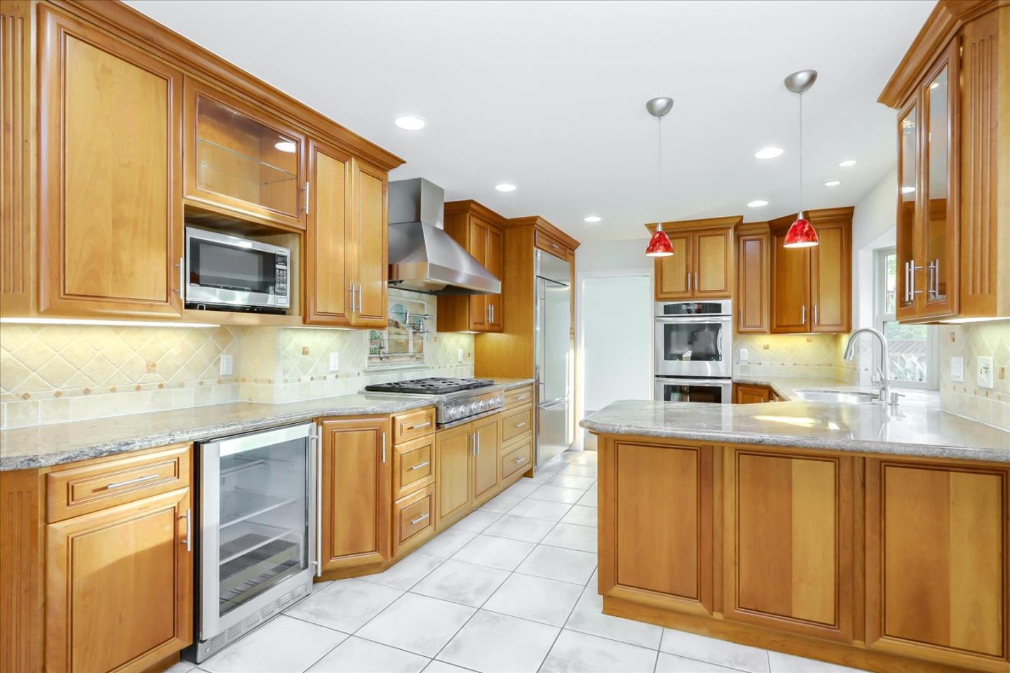 Detail Gallery Image 10 of 44 For 249 Purple Glen Dr, San Jose,  CA 95119 - 5 Beds | 3 Baths