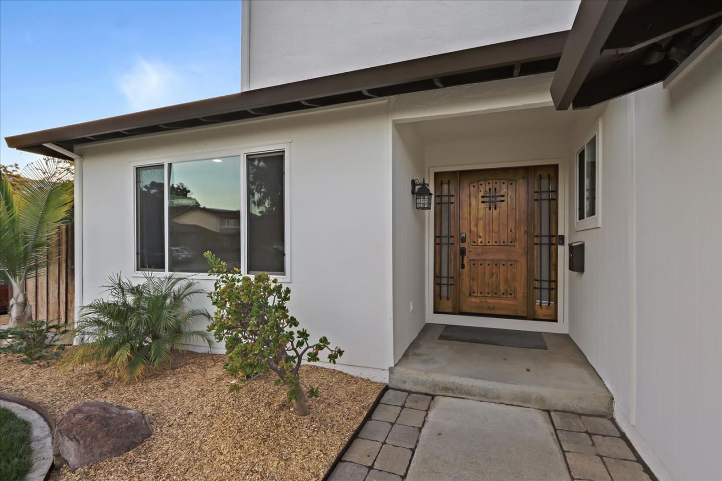 Detail Gallery Image 4 of 44 For 249 Purple Glen Dr, San Jose,  CA 95119 - 5 Beds | 3 Baths
