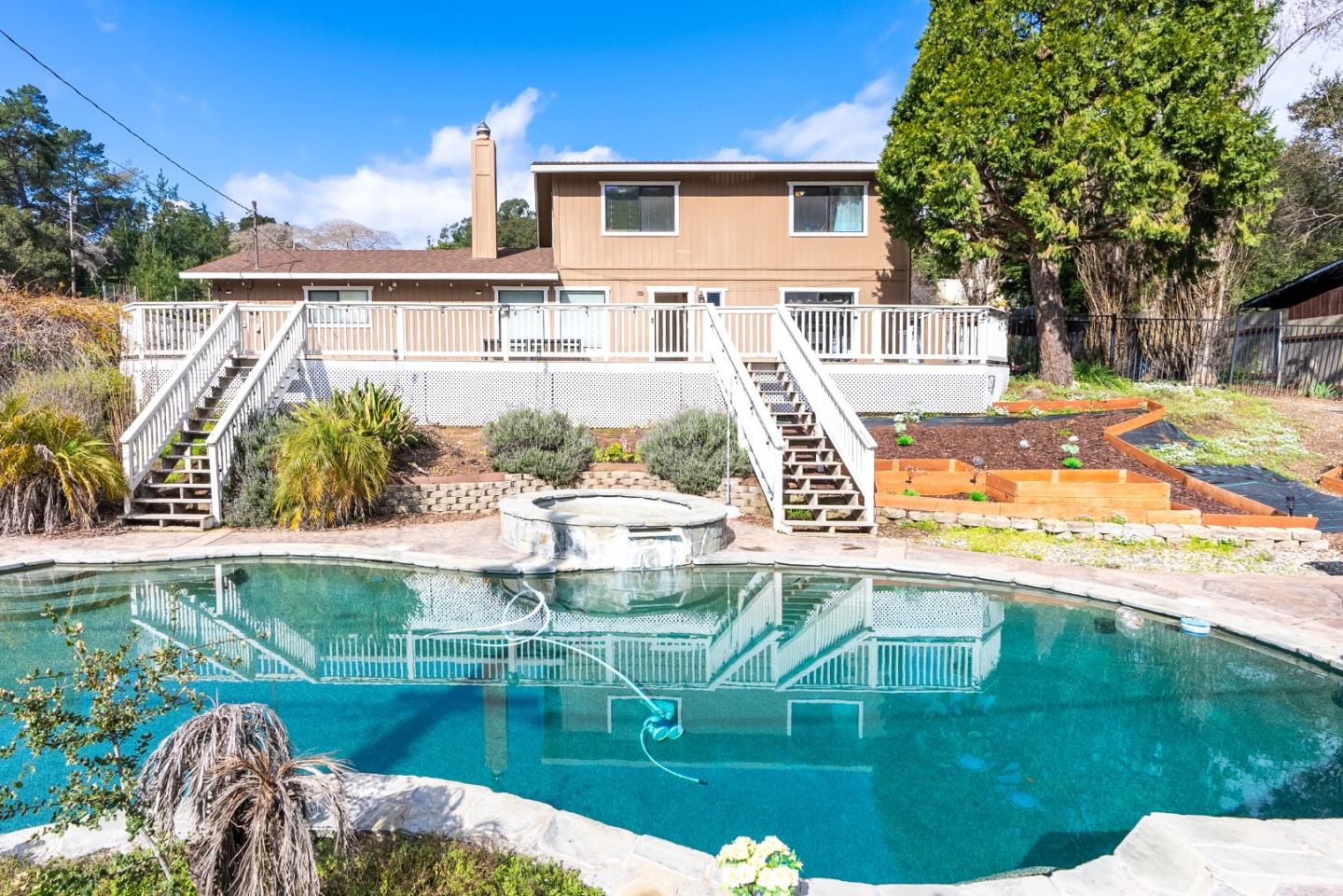 Detail Gallery Image 4 of 30 For 390 Seely Ave, Aromas,  CA 95004 - 4 Beds | 3 Baths