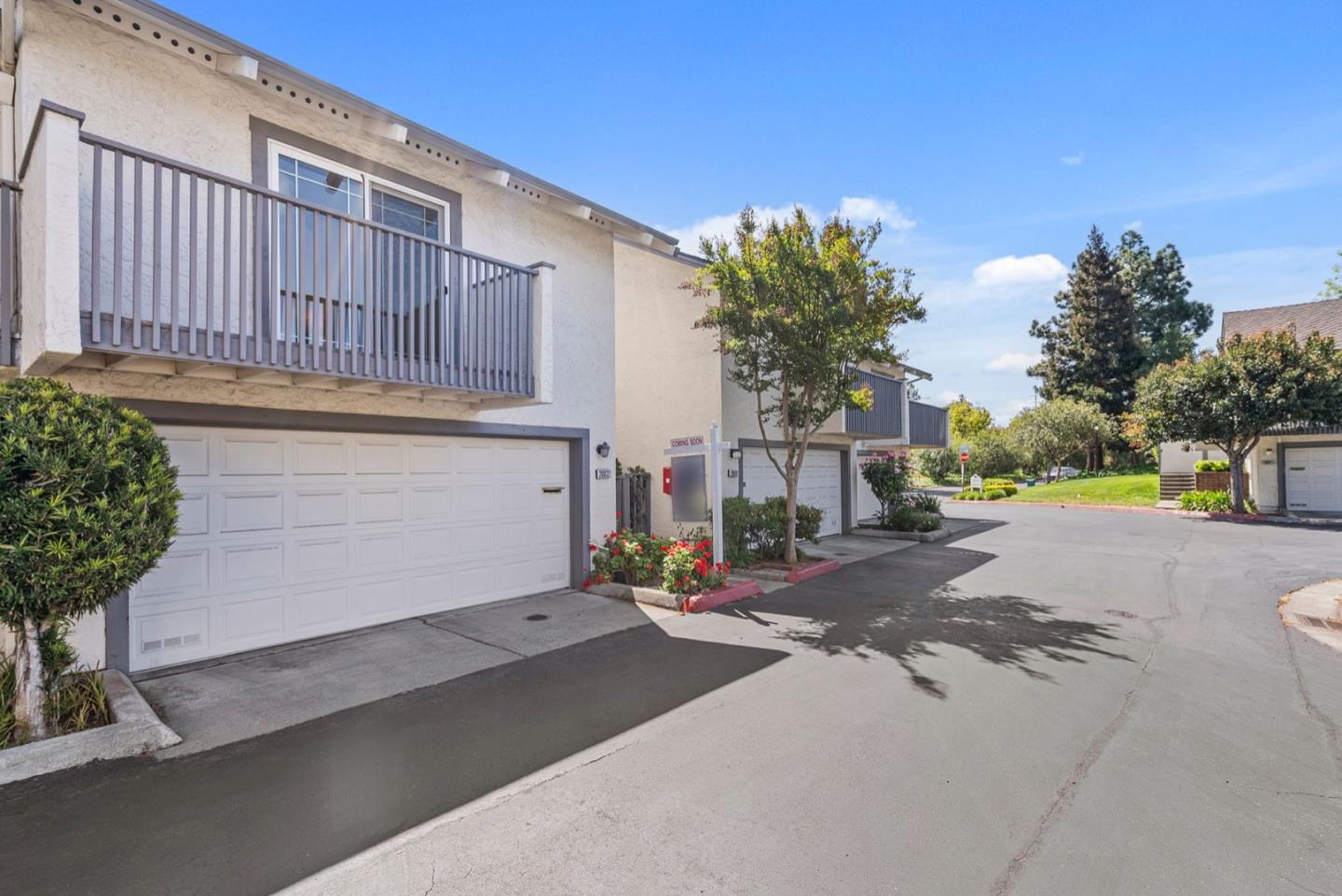 Detail Gallery Image 3 of 54 For 20032 Northcrest Sq, Cupertino,  CA 95014 - 3 Beds | 2 Baths