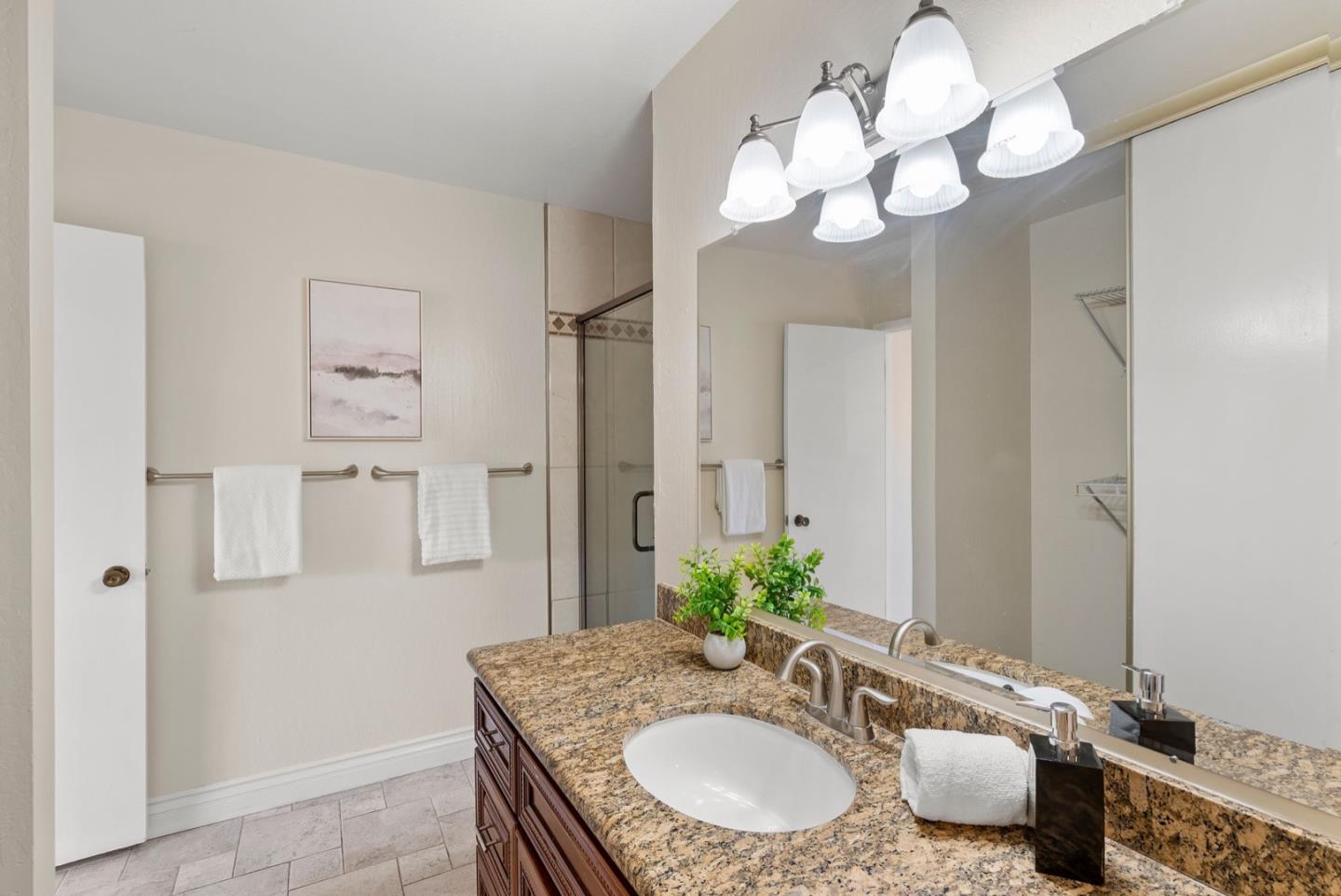 Detail Gallery Image 32 of 54 For 20032 Northcrest Sq, Cupertino,  CA 95014 - 3 Beds | 2 Baths