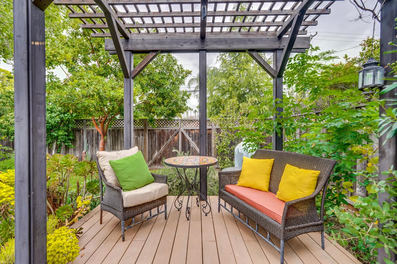 Detail Gallery Image 14 of 43 For 12714 Camrose Ave, Saratoga,  CA 95070 - 4 Beds | 2 Baths