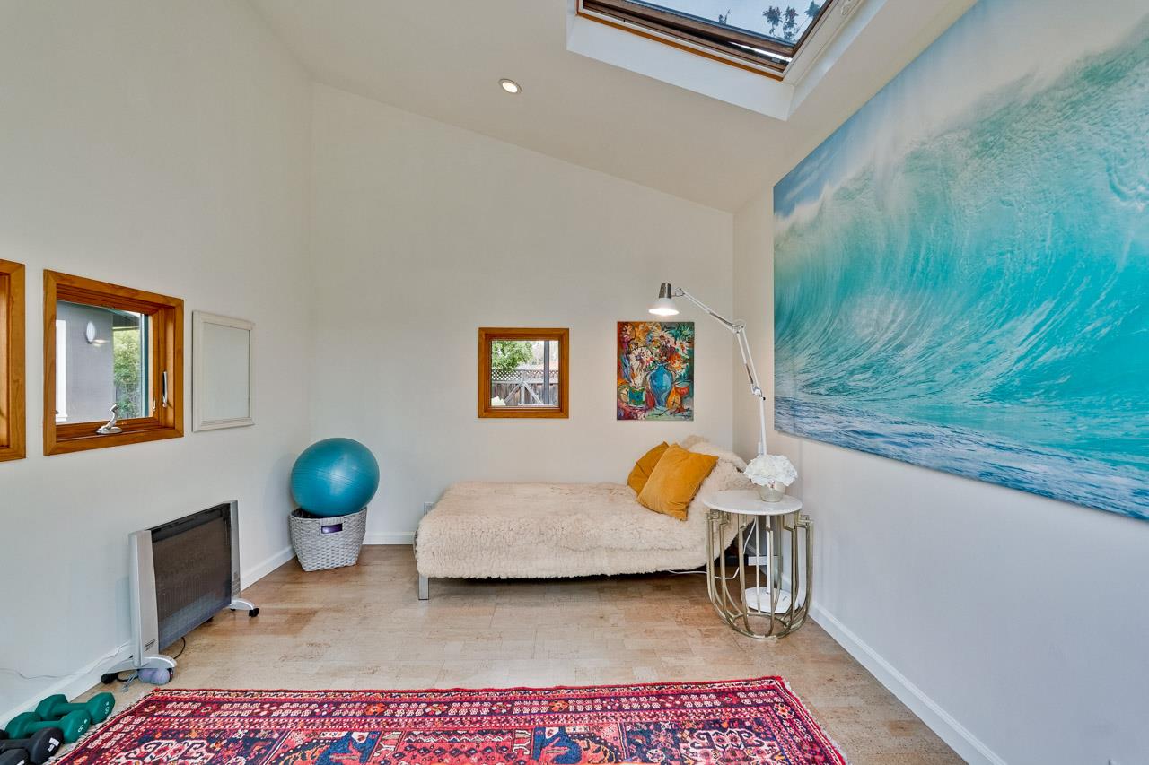 Detail Gallery Image 17 of 43 For 12714 Camrose Ave, Saratoga,  CA 95070 - 4 Beds | 2 Baths