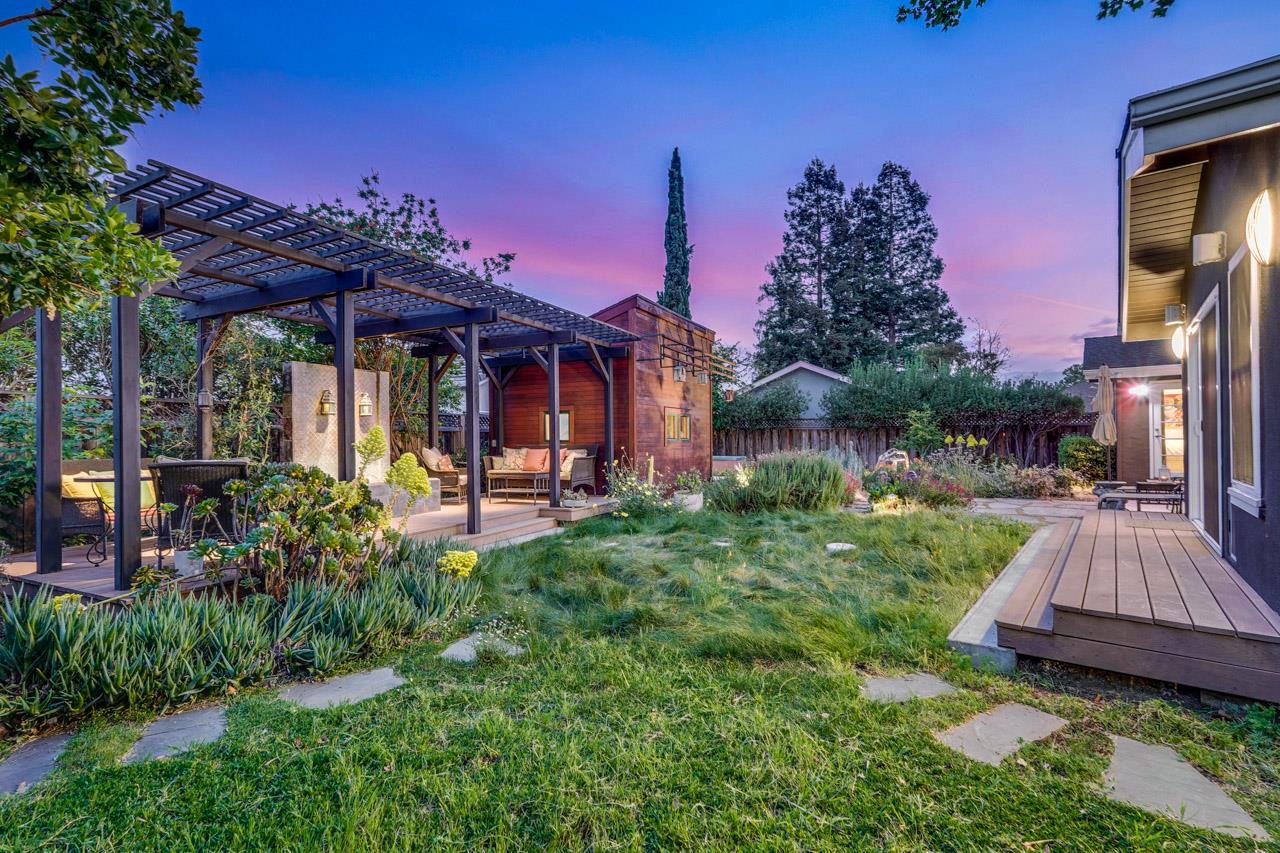 Detail Gallery Image 8 of 43 For 12714 Camrose Ave, Saratoga,  CA 95070 - 4 Beds | 2 Baths