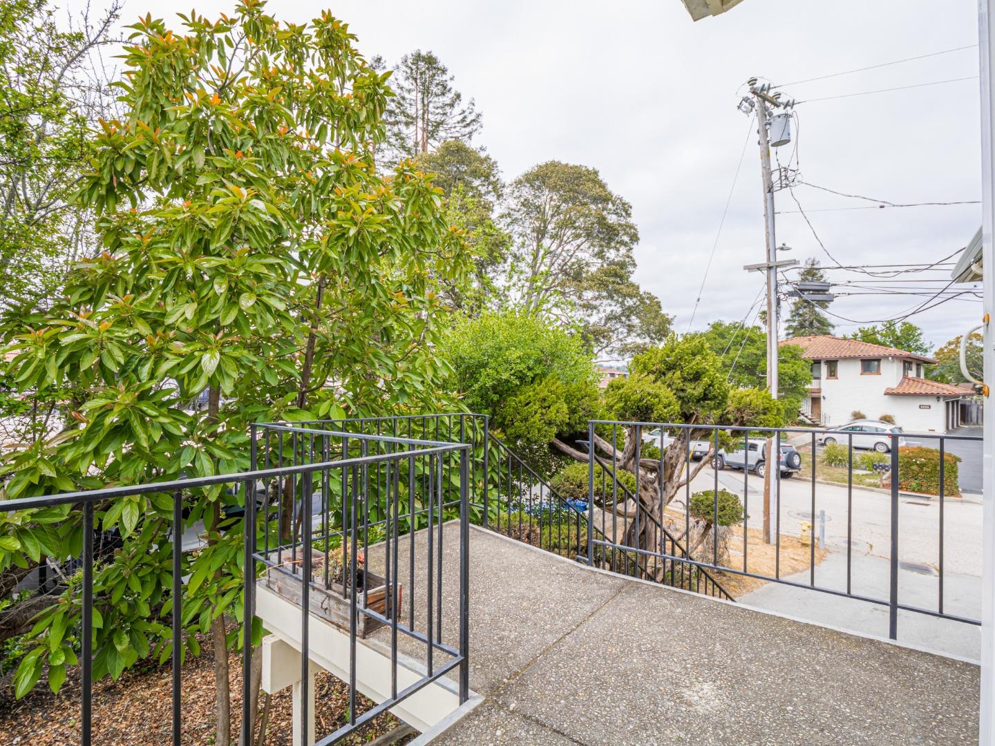 Detail Gallery Image 6 of 74 For 5058 Wilder, Soquel,  CA 95073 - – Beds | – Baths