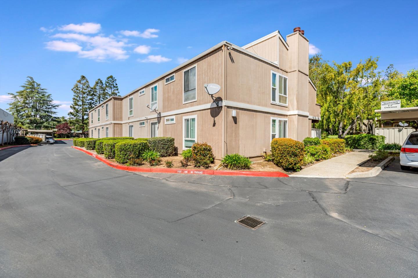 Detail Gallery Image 33 of 34 For 8155 Westwood Dr #13,  Gilroy,  CA 95020 - 1 Beds | 1 Baths