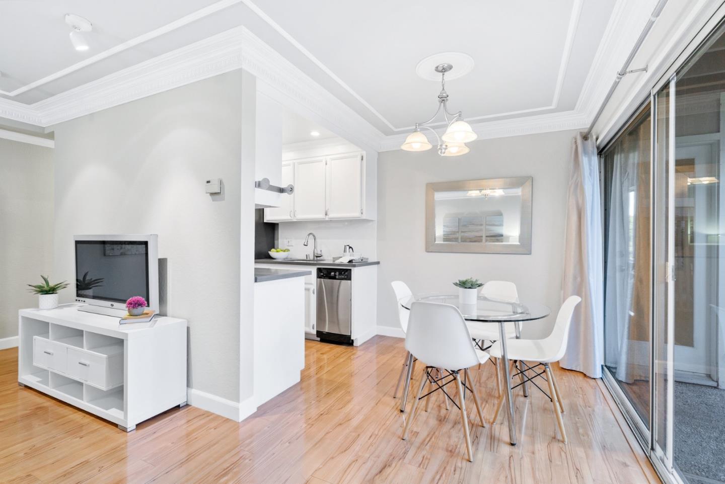 Detail Gallery Image 8 of 22 For 280 Easy St #403,  Mountain View,  CA 94043 - 1 Beds | 1 Baths