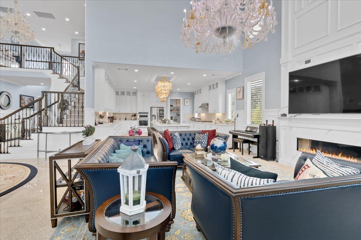 Detail Gallery Image 26 of 64 For 18665 Corte Paterna, Morgan Hill,  CA 95037 - 5 Beds | 5/1 Baths