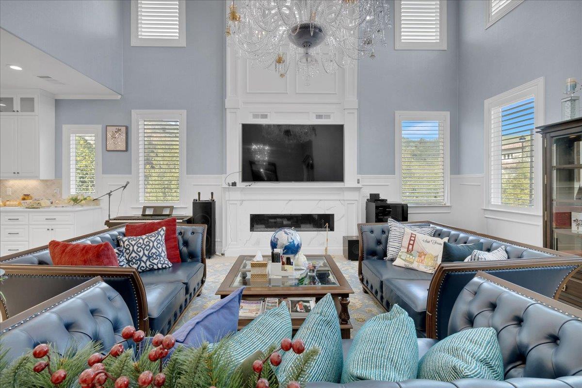 Detail Gallery Image 27 of 64 For 18665 Corte Paterna, Morgan Hill,  CA 95037 - 5 Beds | 5/1 Baths