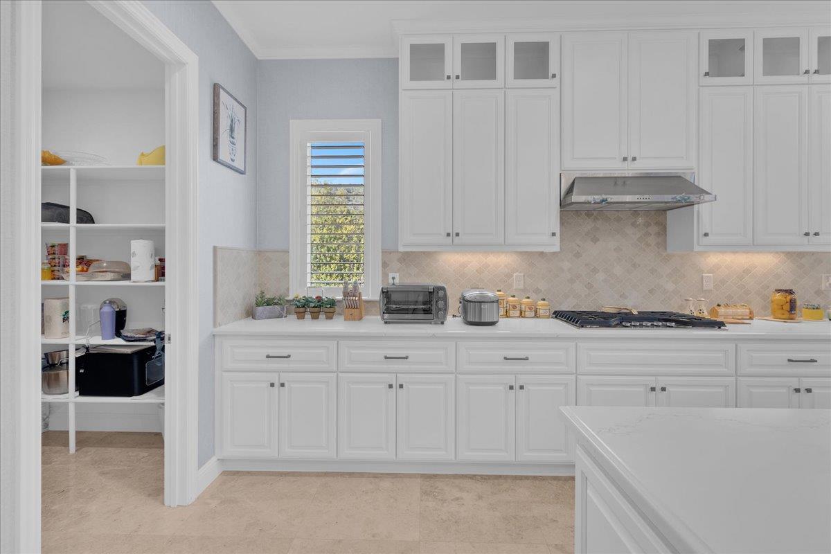 Detail Gallery Image 31 of 64 For 18665 Corte Paterna, Morgan Hill,  CA 95037 - 5 Beds | 5/1 Baths
