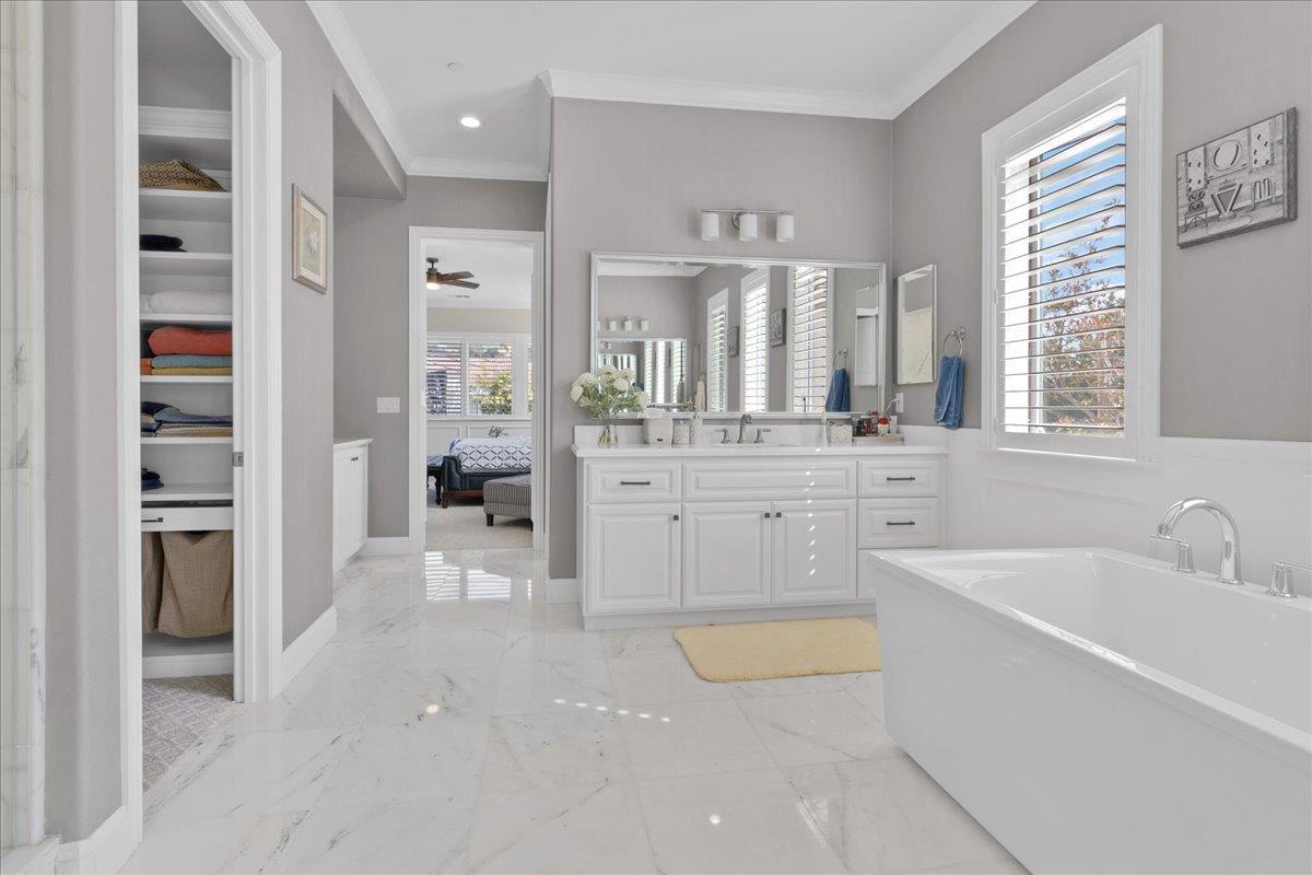 Detail Gallery Image 40 of 64 For 18665 Corte Paterna, Morgan Hill,  CA 95037 - 5 Beds | 5/1 Baths