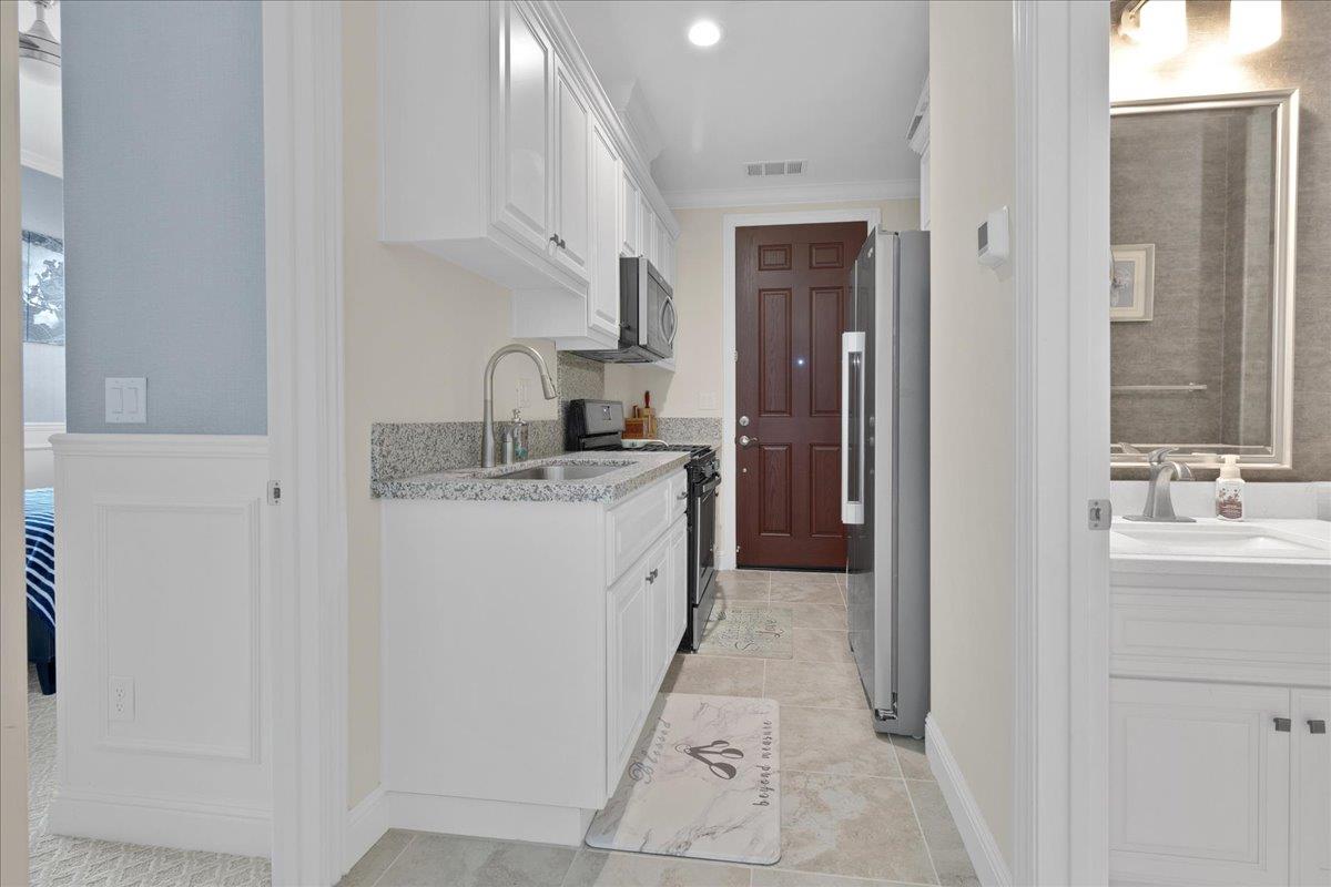 Detail Gallery Image 47 of 64 For 18665 Corte Paterna, Morgan Hill,  CA 95037 - 5 Beds | 5/1 Baths