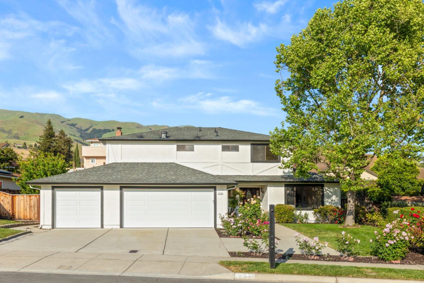 Detail Gallery Image 2 of 38 For 2236 N Park Victoria Dr, Milpitas,  CA 95035 - 4 Beds | 3 Baths