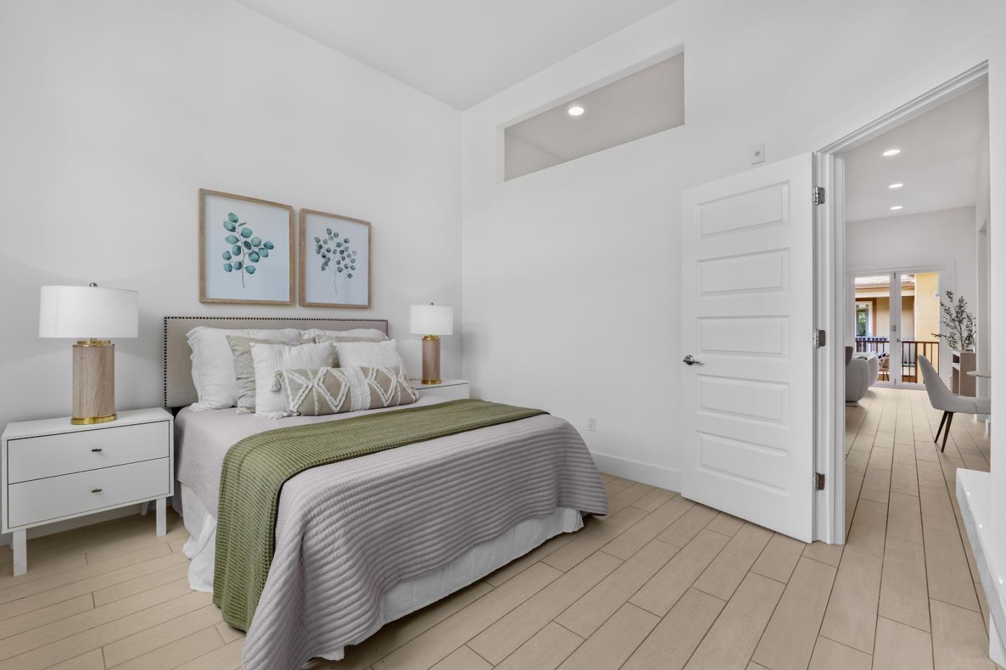 Detail Gallery Image 15 of 49 For 2412 Stearman Ct #6,  San Jose,  CA 95132 - 3 Beds | 2 Baths