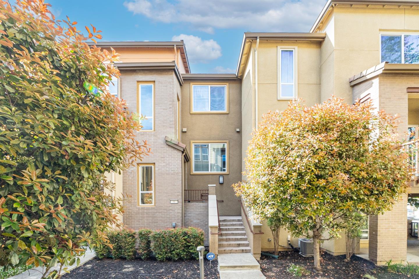 Detail Gallery Image 33 of 49 For 2412 Stearman Ct #6,  San Jose,  CA 95132 - 3 Beds | 2 Baths
