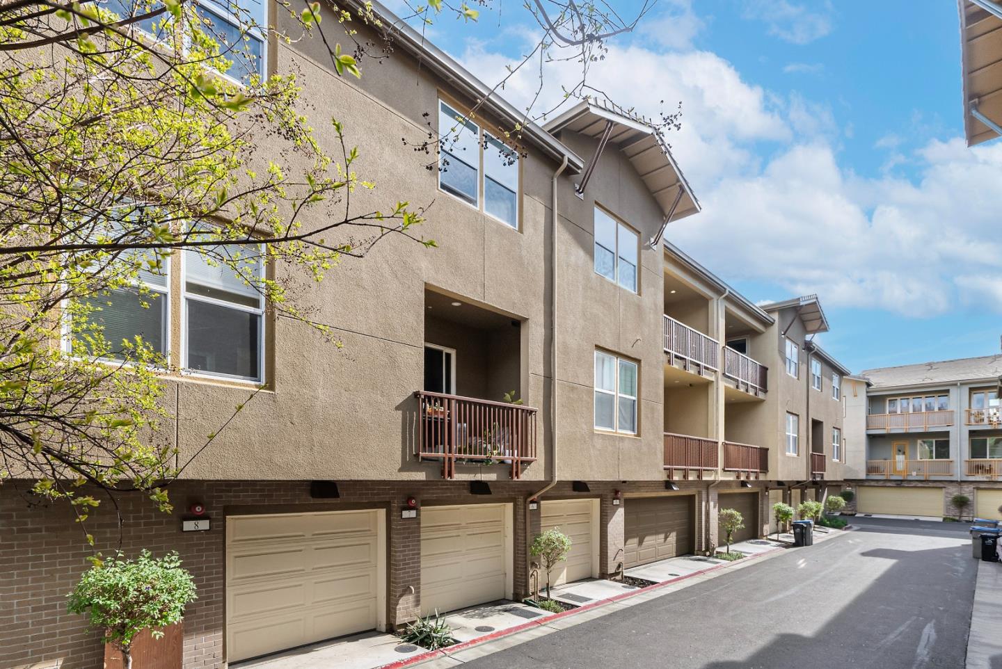 Detail Gallery Image 34 of 49 For 2412 Stearman Ct #6,  San Jose,  CA 95132 - 3 Beds | 2 Baths