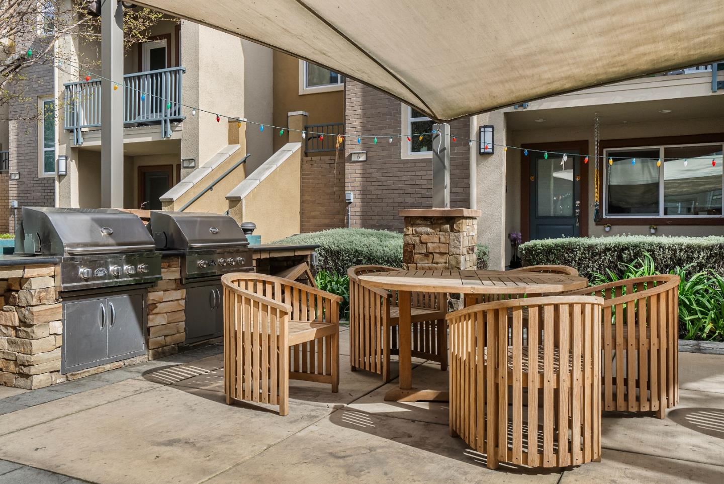 Detail Gallery Image 41 of 49 For 2412 Stearman Ct #6,  San Jose,  CA 95132 - 3 Beds | 2 Baths