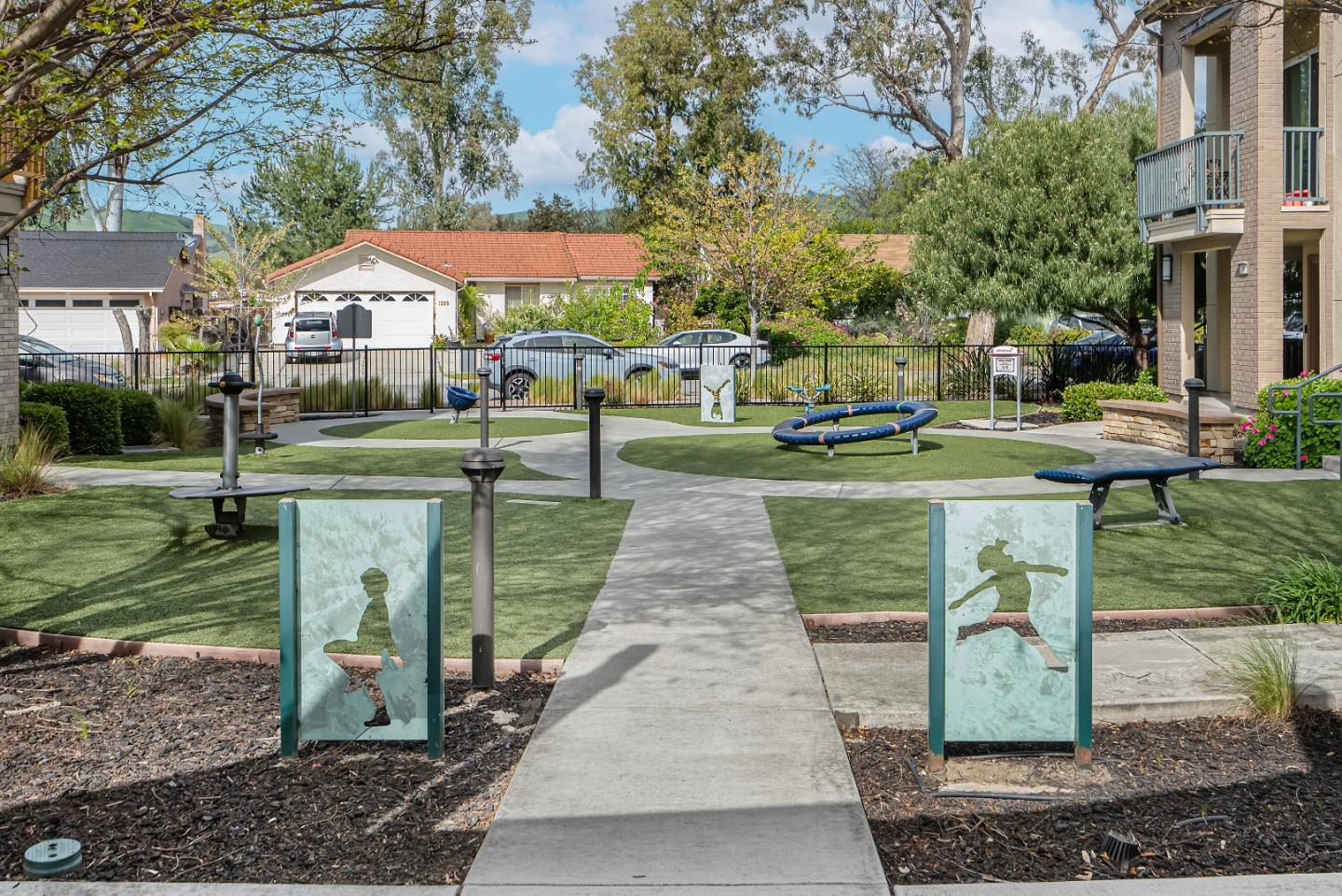 Detail Gallery Image 42 of 49 For 2412 Stearman Ct #6,  San Jose,  CA 95132 - 3 Beds | 2 Baths