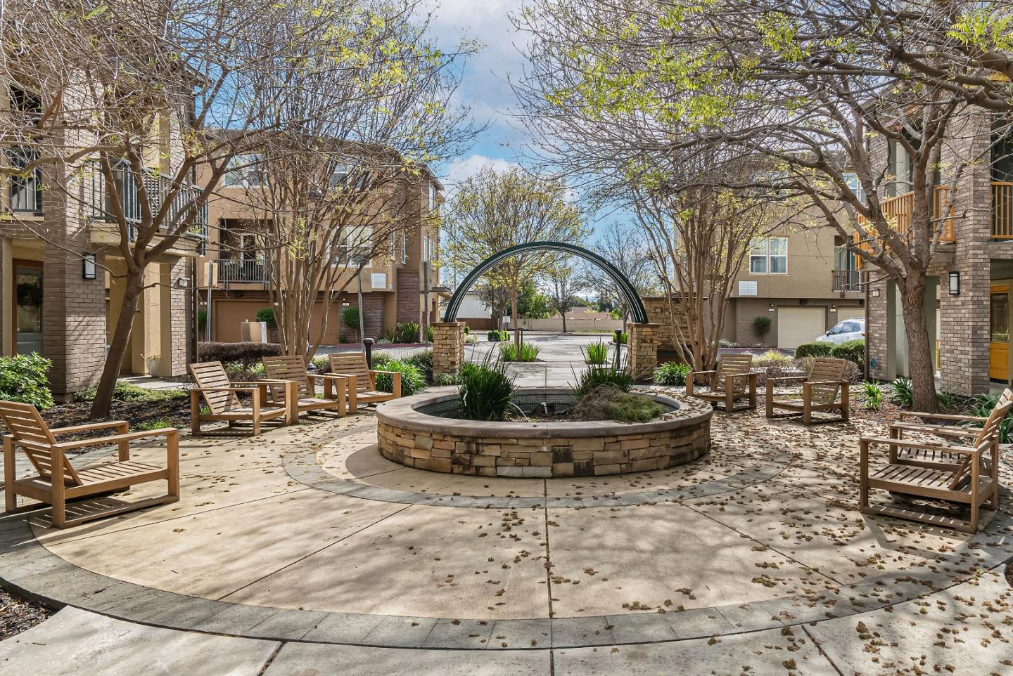 Detail Gallery Image 43 of 49 For 2412 Stearman Ct #6,  San Jose,  CA 95132 - 3 Beds | 2 Baths