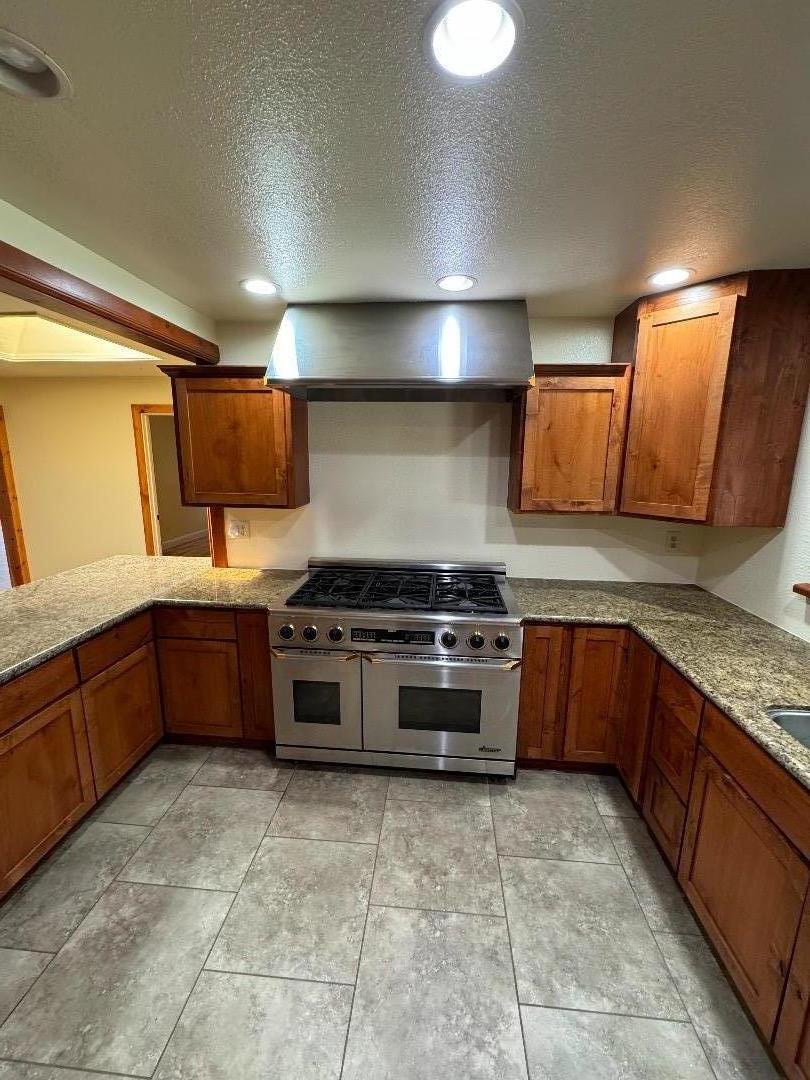 Detail Gallery Image 6 of 32 For 36176 Mile End Rd, Soledad,  CA 93960 - 3 Beds | 2 Baths