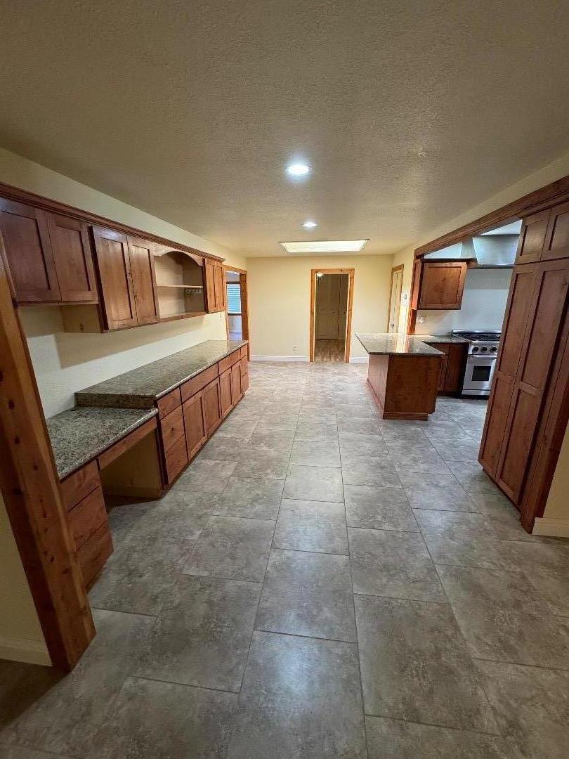 Detail Gallery Image 7 of 32 For 36176 Mile End Rd, Soledad,  CA 93960 - 3 Beds | 2 Baths