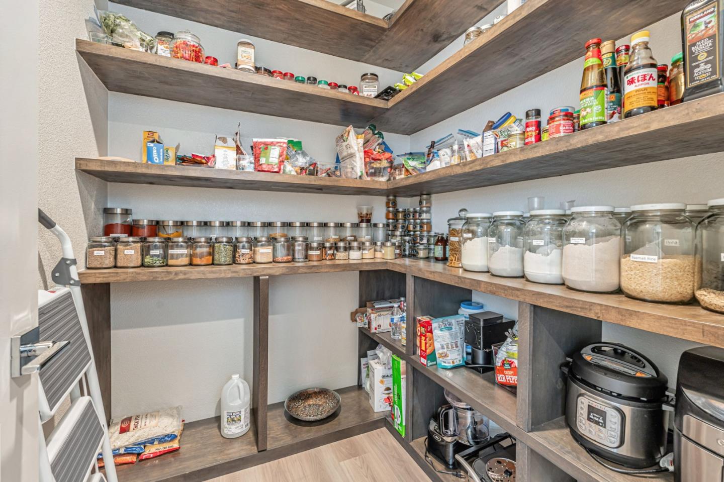 Detail Gallery Image 15 of 59 For 3188 Jake St, Tracy,  CA 95377 - 4 Beds | 3/1 Baths