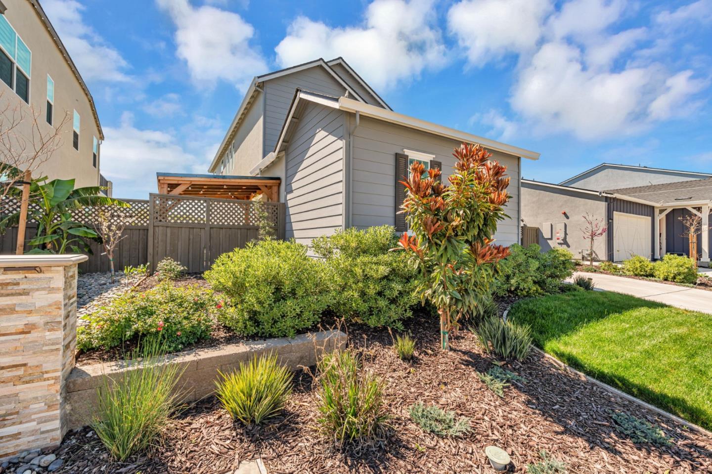 Detail Gallery Image 3 of 59 For 3188 Jake St, Tracy,  CA 95377 - 4 Beds | 3/1 Baths