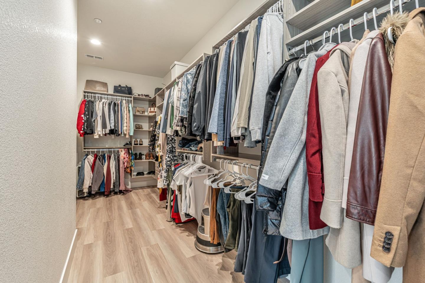 Detail Gallery Image 33 of 59 For 3188 Jake St, Tracy,  CA 95377 - 4 Beds | 3/1 Baths