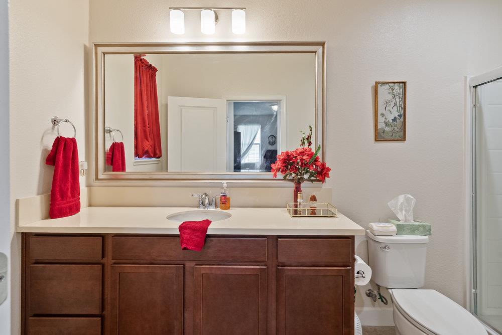 Detail Gallery Image 15 of 55 For 823 Cerrato Way, Hollister,  CA 95023 - 4 Beds | 3/1 Baths