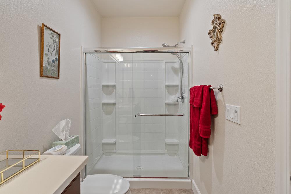 Detail Gallery Image 16 of 55 For 823 Cerrato Way, Hollister,  CA 95023 - 4 Beds | 3/1 Baths