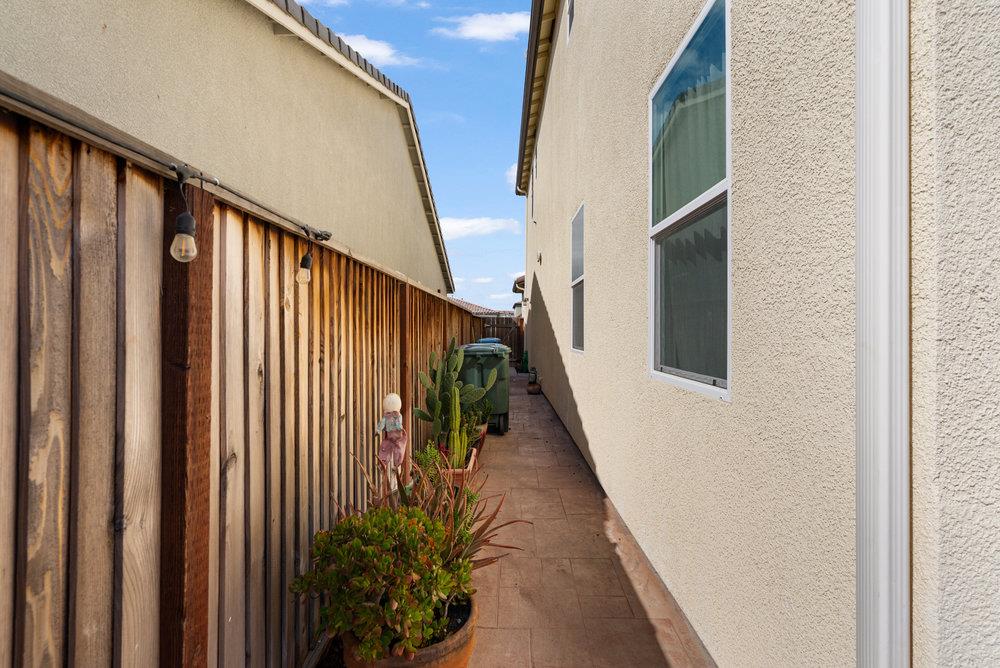 Detail Gallery Image 55 of 55 For 823 Cerrato Way, Hollister,  CA 95023 - 4 Beds | 3/1 Baths