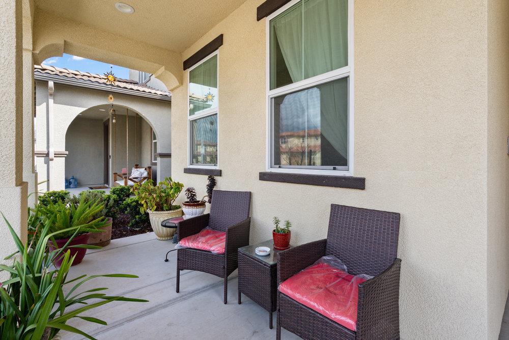 Detail Gallery Image 7 of 55 For 823 Cerrato Way, Hollister,  CA 95023 - 4 Beds | 3/1 Baths