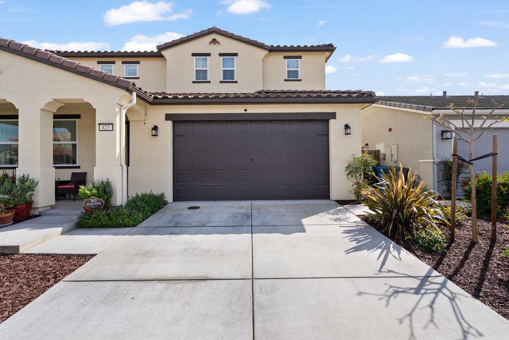 Detail Gallery Image 9 of 55 For 823 Cerrato Way, Hollister,  CA 95023 - 4 Beds | 3/1 Baths