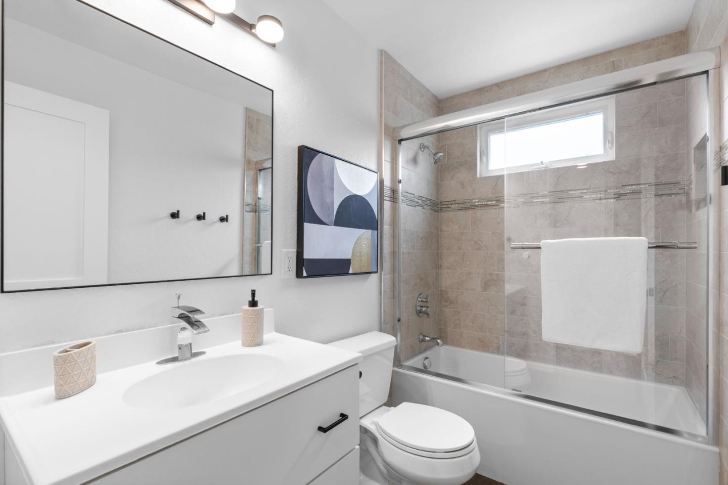 Detail Gallery Image 22 of 29 For 2357 Valencia Ct, San Jose,  CA 95125 - 4 Beds | 2/1 Baths
