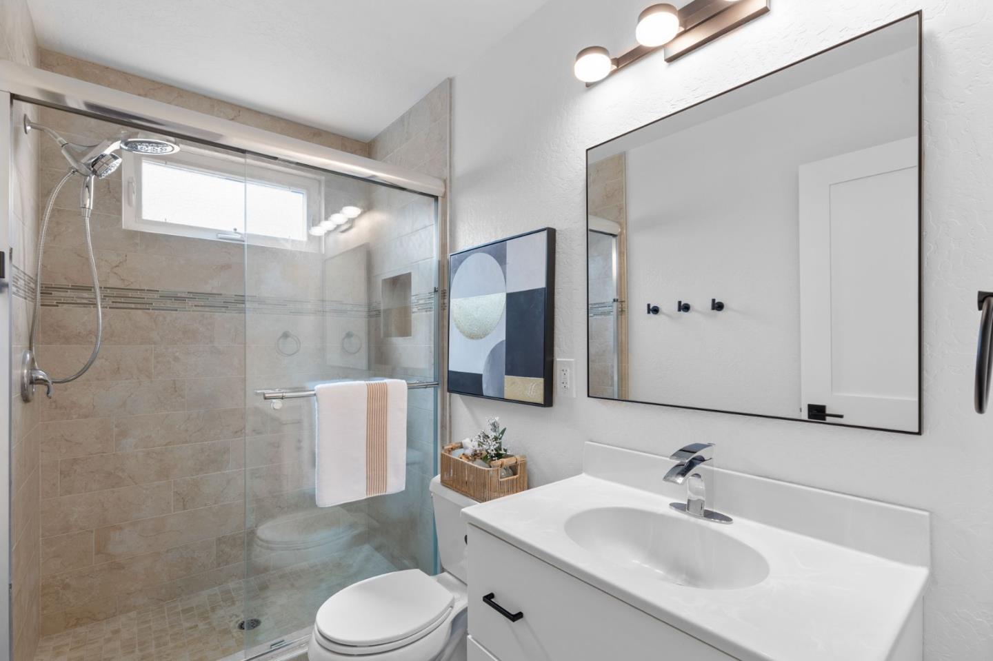 Detail Gallery Image 24 of 29 For 2357 Valencia Ct, San Jose,  CA 95125 - 4 Beds | 2/1 Baths