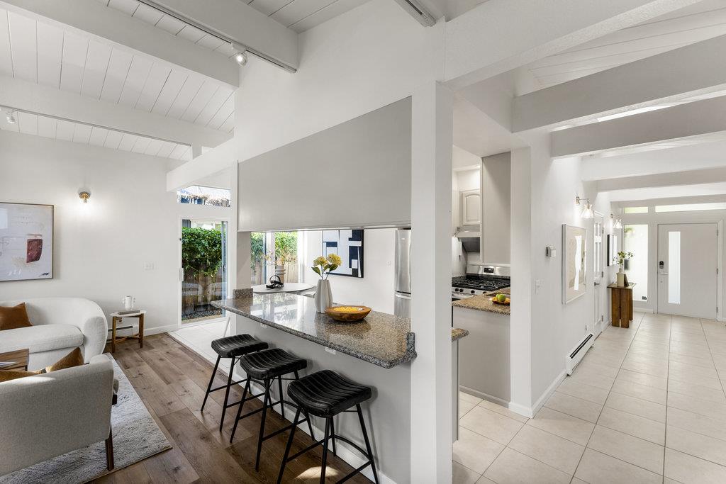 Detail Gallery Image 15 of 49 For 1186 Lyons St, Redwood City,  CA 94061 - 4 Beds | 2/1 Baths