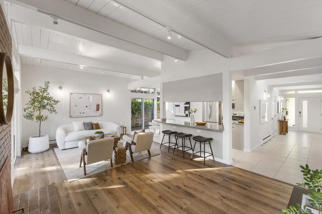Detail Gallery Image 17 of 49 For 1186 Lyons St, Redwood City,  CA 94061 - 4 Beds | 2/1 Baths