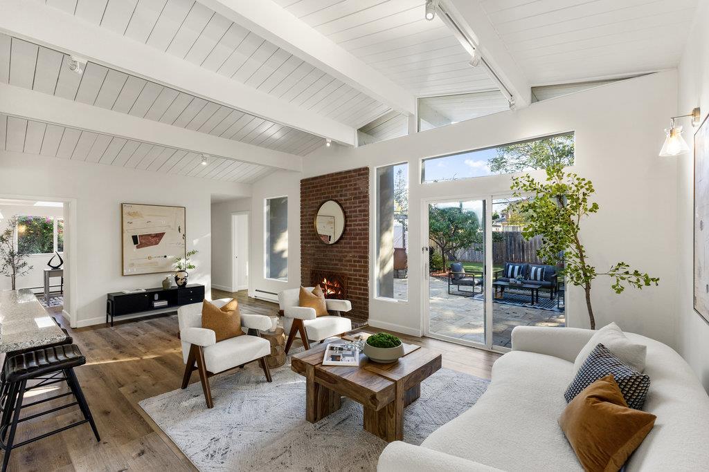 Detail Gallery Image 22 of 49 For 1186 Lyons St, Redwood City,  CA 94061 - 4 Beds | 2/1 Baths