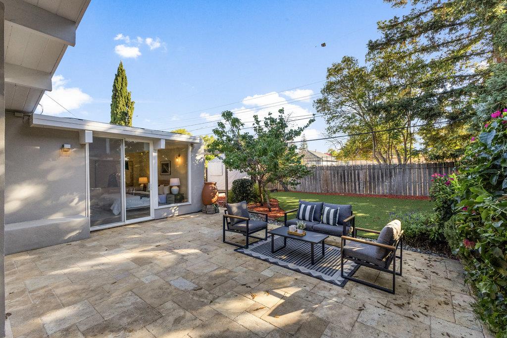Detail Gallery Image 39 of 49 For 1186 Lyons St, Redwood City,  CA 94061 - 4 Beds | 2/1 Baths