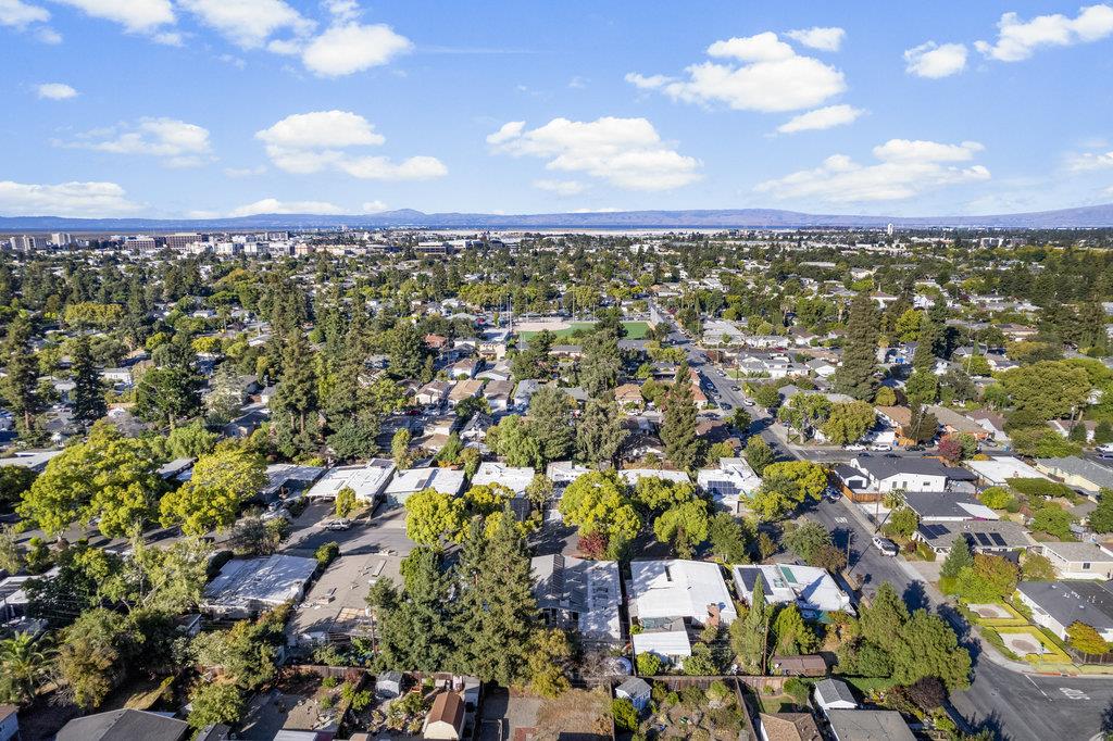 Detail Gallery Image 49 of 49 For 1186 Lyons St, Redwood City,  CA 94061 - 4 Beds | 2/1 Baths