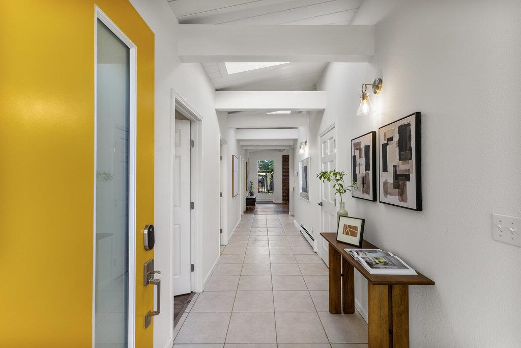Detail Gallery Image 7 of 49 For 1186 Lyons St, Redwood City,  CA 94061 - 4 Beds | 2/1 Baths