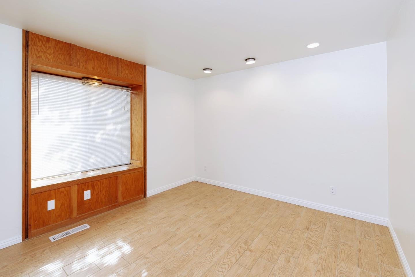 Detail Gallery Image 22 of 40 For 120 Alamo Ave, Santa Cruz,  CA 95060 - 3 Beds | 2 Baths