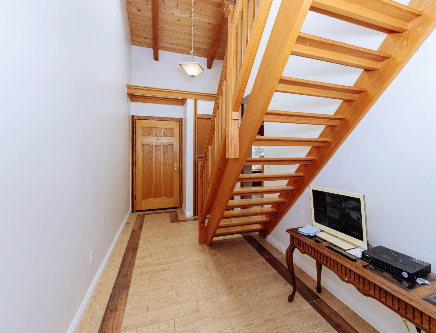 Detail Gallery Image 7 of 40 For 120 Alamo Ave, Santa Cruz,  CA 95060 - 3 Beds | 2 Baths
